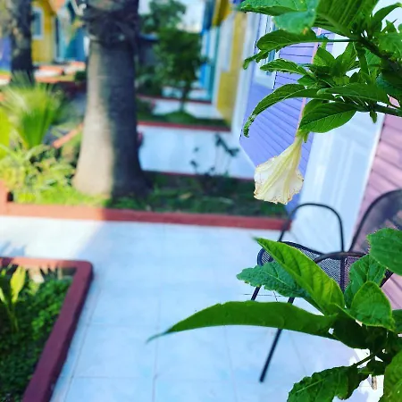 Cuba Otel Side