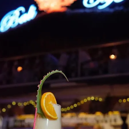 Ξενοδοχείο Cuba 3*